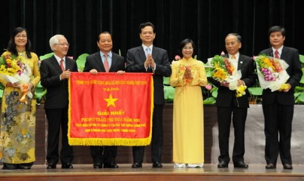 Митинг, посвященный 37-летию со дня полного освобождения Южного Вьетнама - ảnh 2